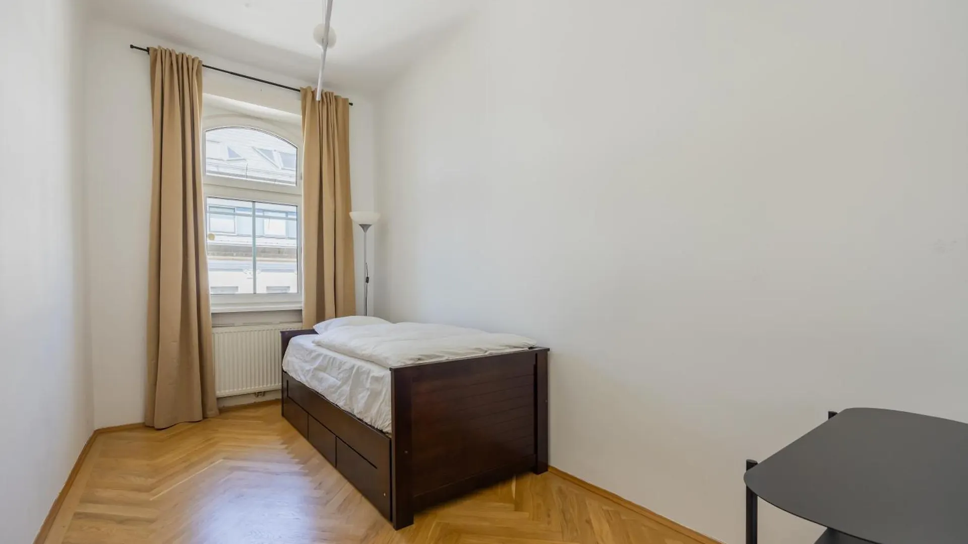 Апартаменты Stylish Vienna Apartment: Metro Access, And City Center All In One Австрия
